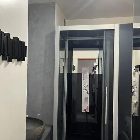 *marquer* 2 Chambres / Parking * Annemasse